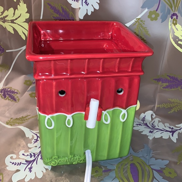 Scentsy Countdown to Christmas warmer, EUC - Picture 3 of 6